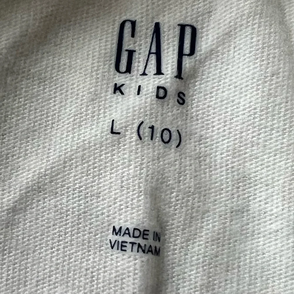 GAP boys cotton short sleeve tee’s 4 in set